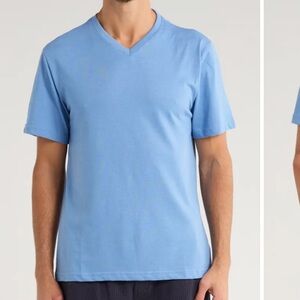 Majestic International Grecians V-Neck Knit T-Shirt - Large